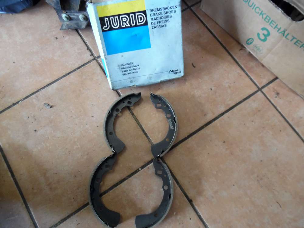 Mazda 323 Bremsbackensatz Bremsanlage Hinterachse 2830276