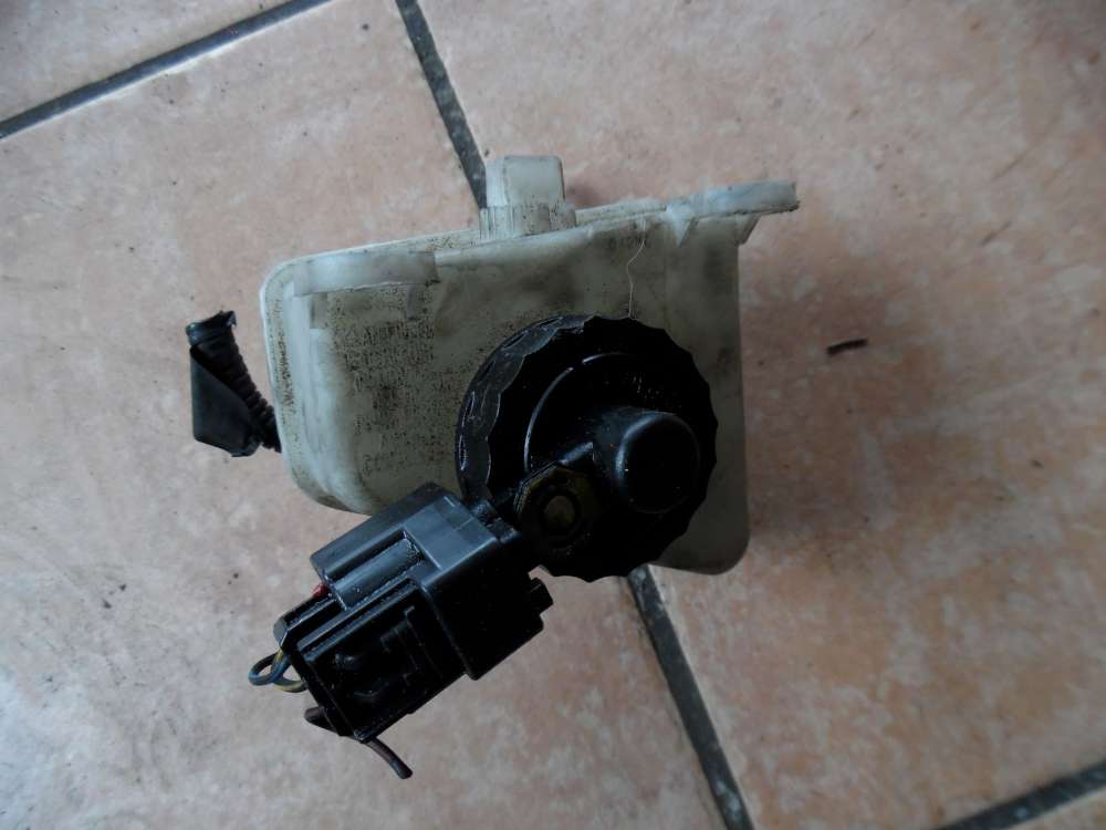 Ford Focus I Ausgleichsbeh?lter Bremsfl?ssigkeit 98AB2C217AD