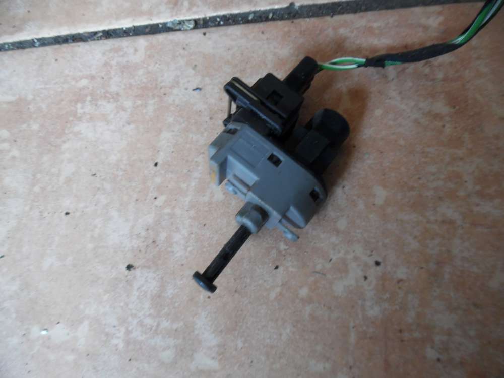 Ford Fusion JU2 Schalter Bremslichtschalter