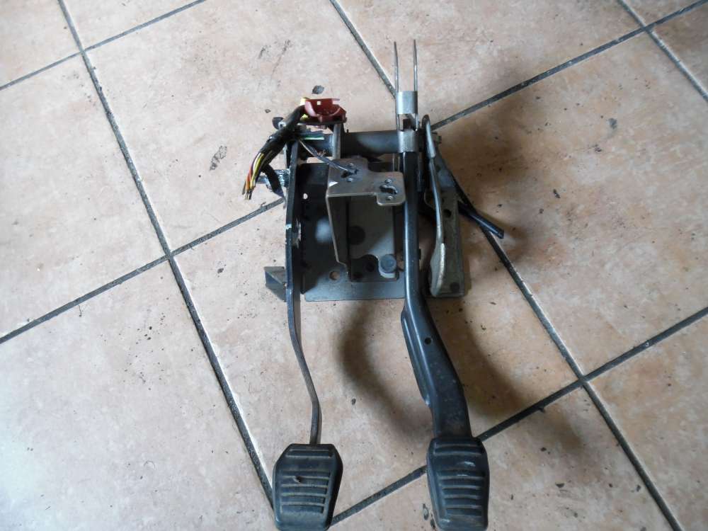 Ford Fusion JU2 Pedalwerk Bremspedal Kupplungspedal