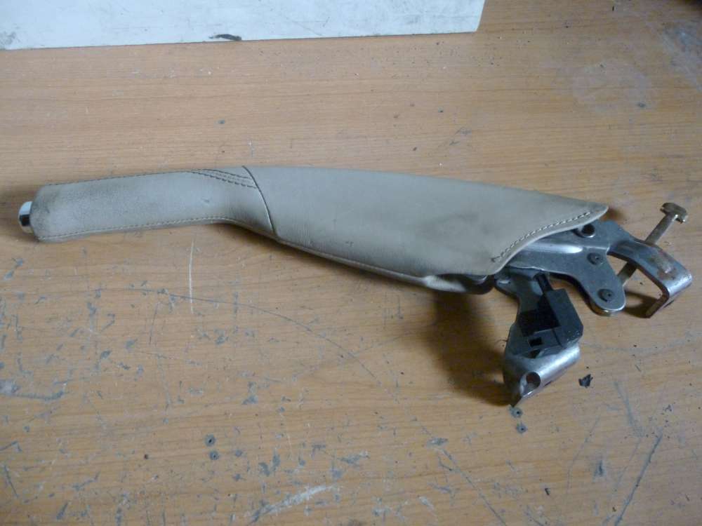 VW Golf 3 Handbremshebel mit Kontaktschalter 1H0947561A