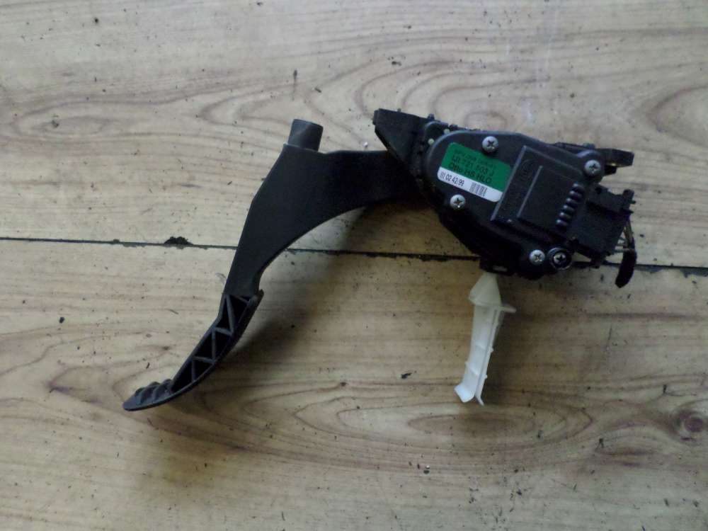 VW Golf 4, Audi A3 8L Elektrisches Gaspedal Pedal 1J1721503J 0281002342