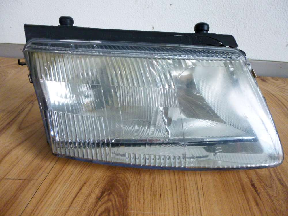 VW Passat Bj 2000 Scheinwerfer H7 /H4 Rechts