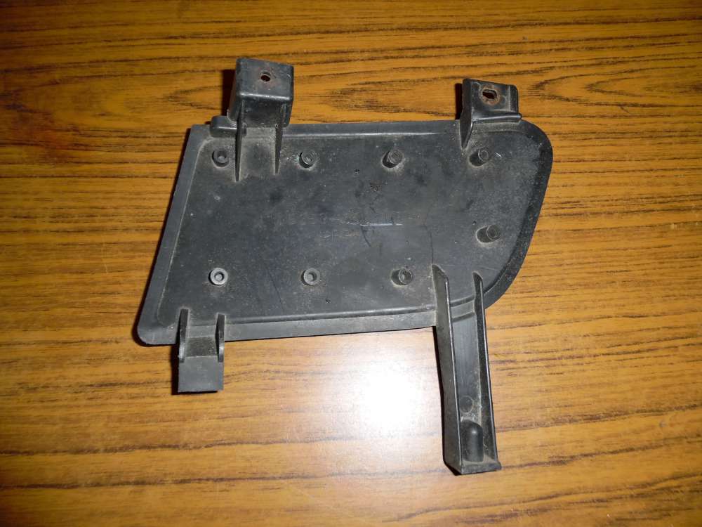 MAZDA 323 Nebelscheinwerfer Abdeckung Sto?stange Rechts B25D50C11