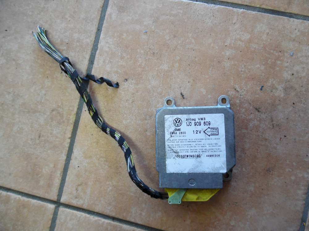 Original VW Golf 4 Bj.1998 Airbagsteuergerät Steuergerät Airbag 1J0909609