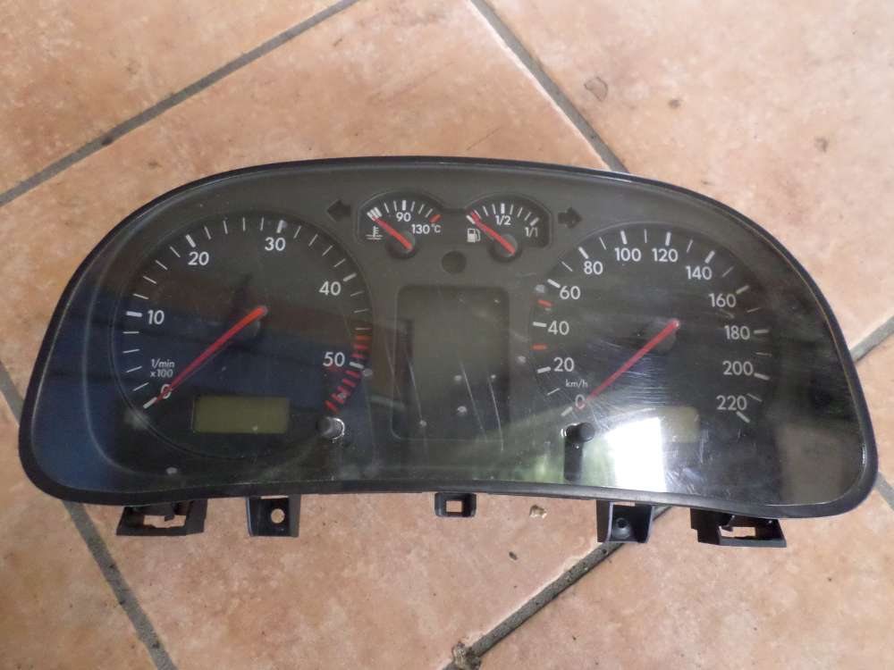 VW Golf 4 Bj 1998 Tacho Kombiinstrument Tachometer 1J0919861B