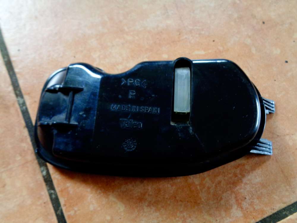 VW Polo 6N Bj:1997 Abdeckung Kappe Deckel f?r Scheinwerfer Rechts