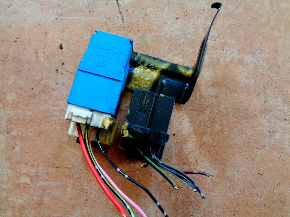 Nissan Primera P12 Bj:03 Relay Relais 252309F920