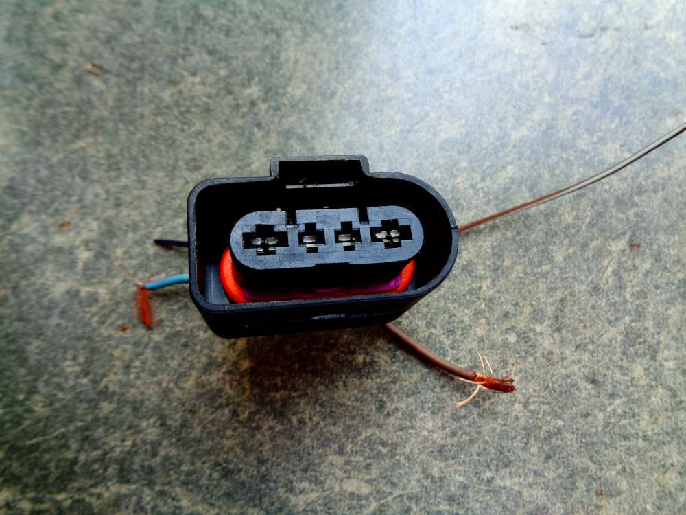 VW Golf 4 Kombi Bj:2002 Elektronischer W?rfel Stecker Connector 1J0919231