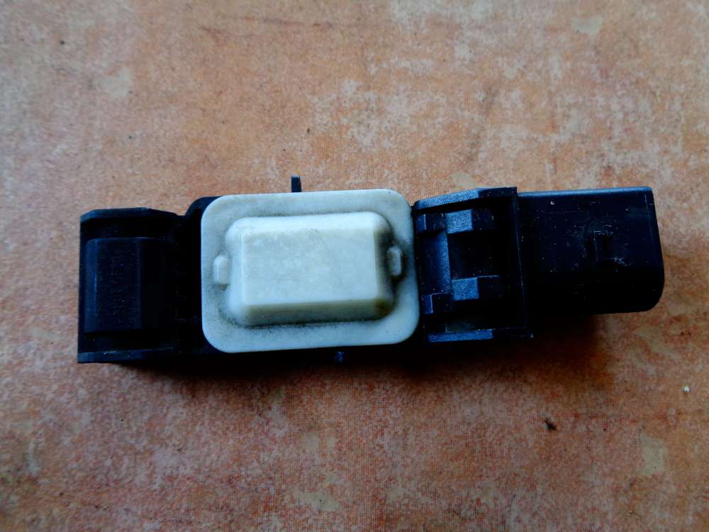 Mercedes Benz S-Klasse W220 Bj:03 Crashsensor Airbag Sensor 0028200826