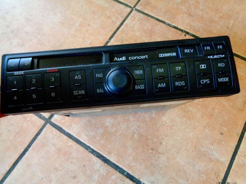 Audi A6 4B Bj:1998 Autoradio Radio Cassette 4B0035186D
