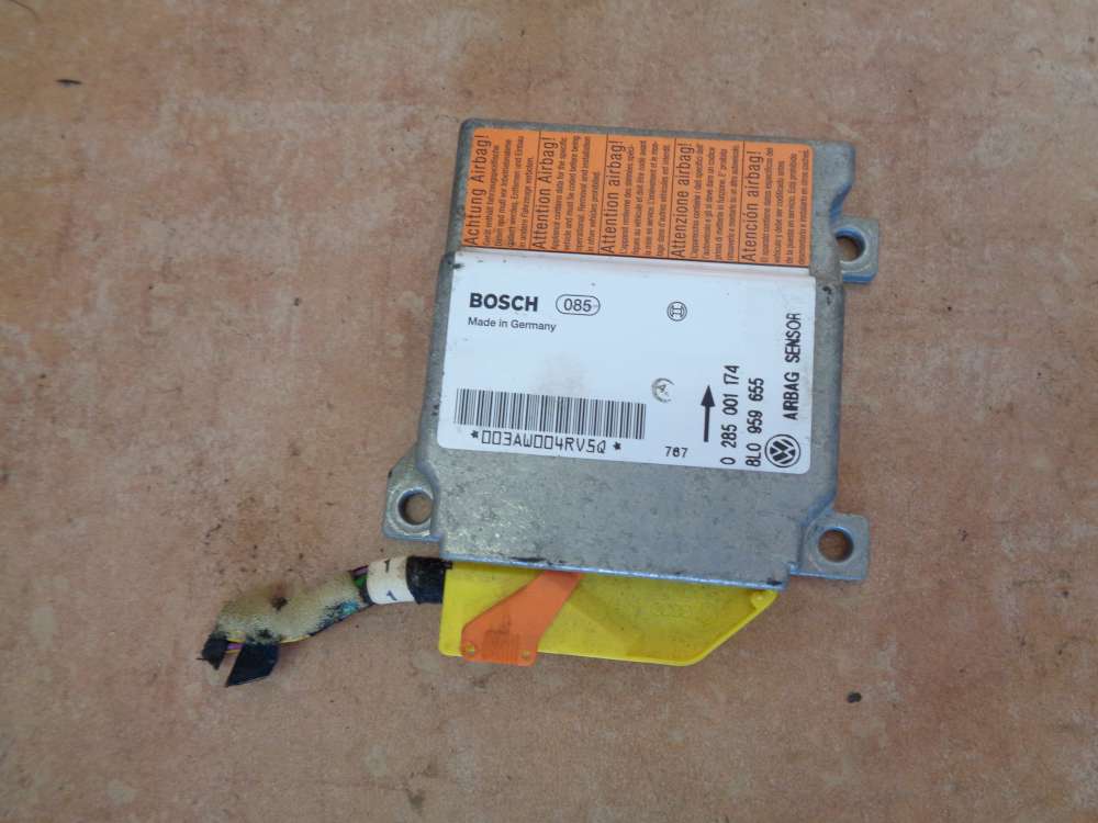 VW Passat 3B Bj:1997 Airbagsteuergerät Airbag Steuergerät 8L0959655F BOSCH 0285001174