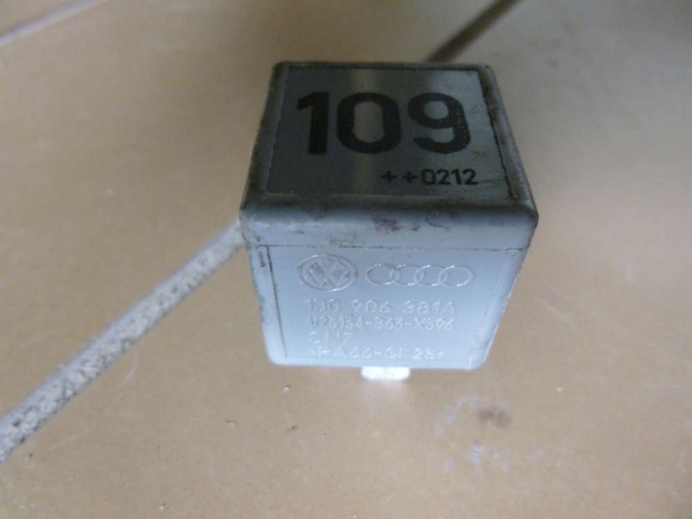 VW Audi Relais 109 Steuerger?t 1J0906381A