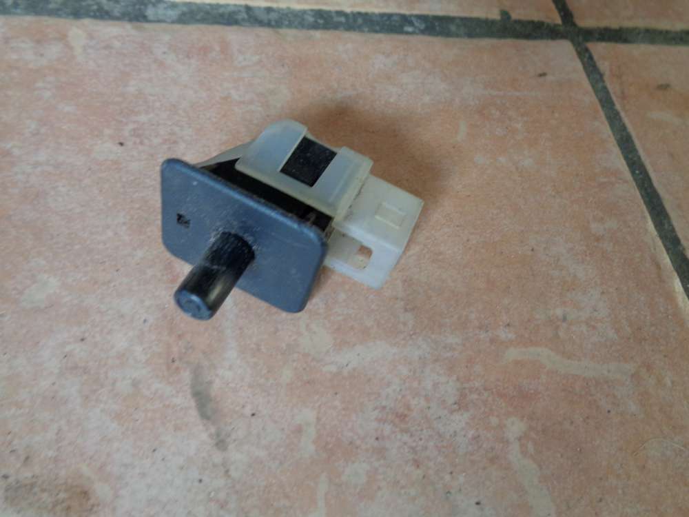 Mercedes W202 C-Klasse C180 T?r Kontakt Schalter T?rkontaktschalter 2028709410