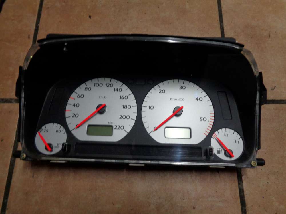 VW Golf III Tacho Kombiinstrument 1H0919864R
