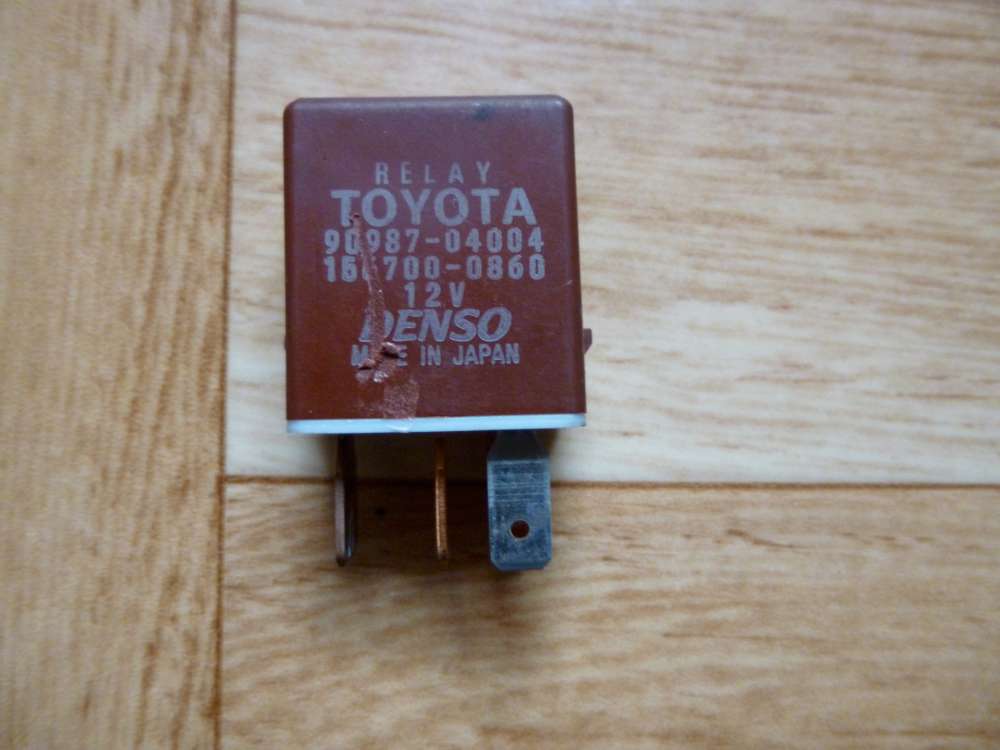 Toyota Yaris Relais Picnic 90987-04004