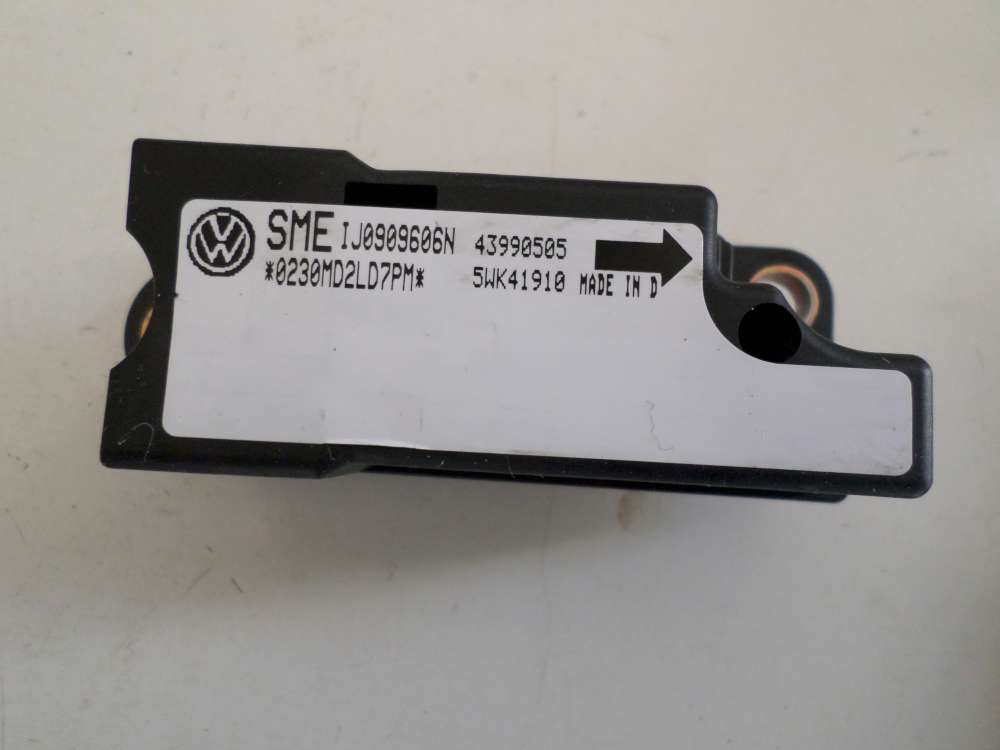 VW Passat Airbag Sensor IJ0909606N Original