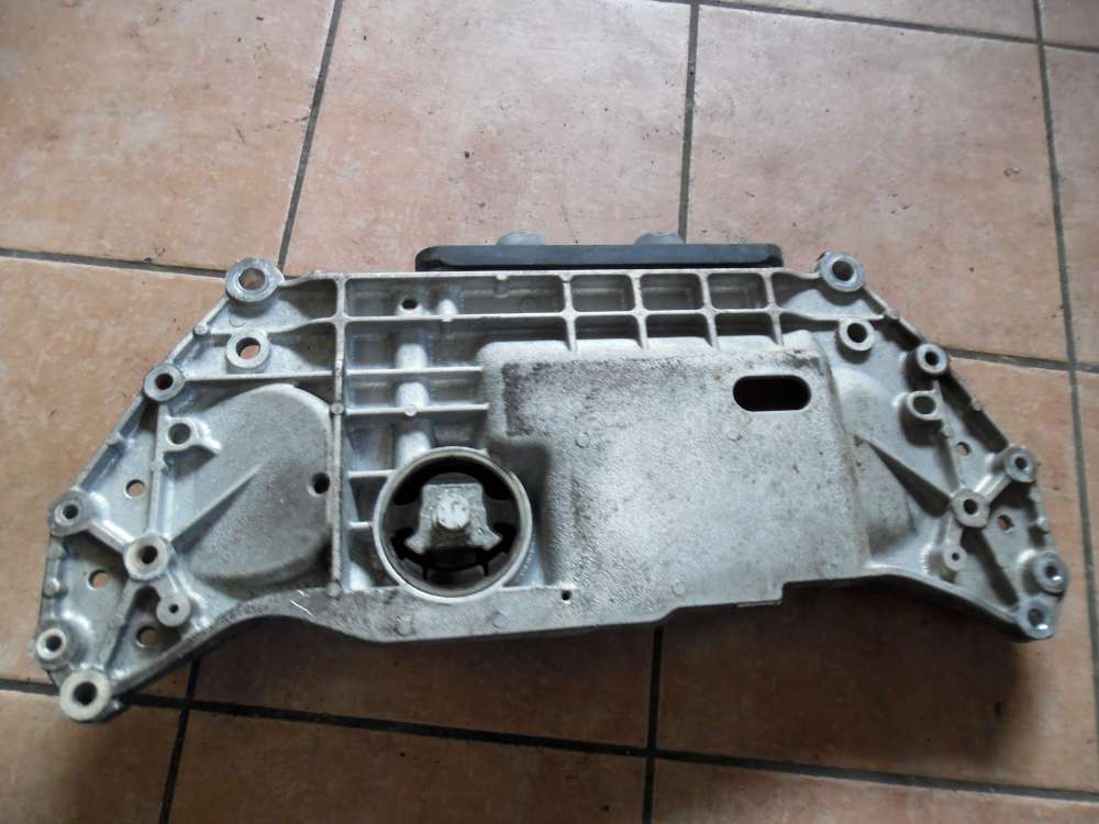 VW Golf 6 VI Achse Aggregateträger Vorderachse Vorne 1k0199369F