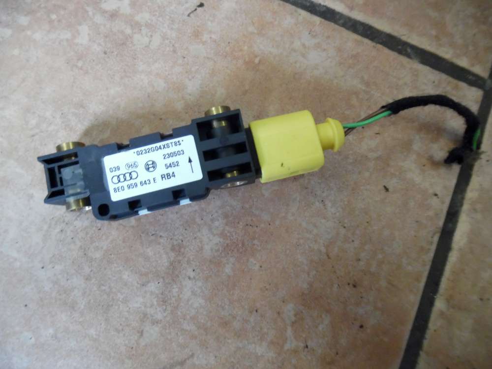 Audi A4 8E Airbag Crash Sensor 8E0959643E