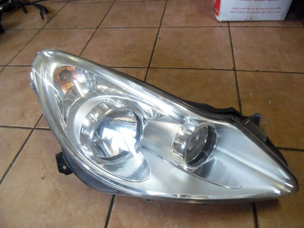 Opel Corsa D Frontscheinwerfer Scheinwerfer Vorne Rechts 13186382