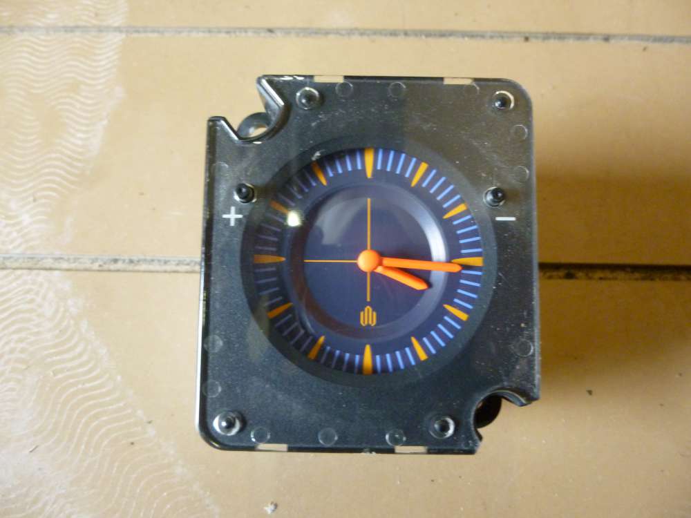 Daihatsu YRV Bj:2002 Uhr Analog 83910-60160
