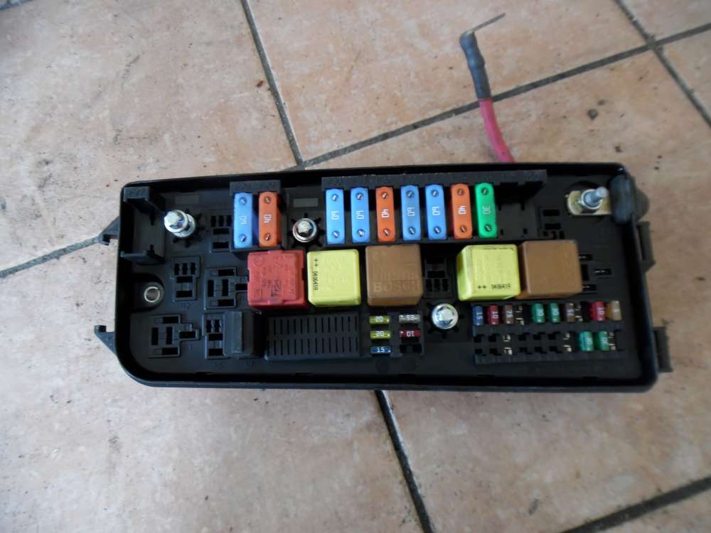 Opel Vectra C Signum Sicherungskasten Relaiskasten 13170899