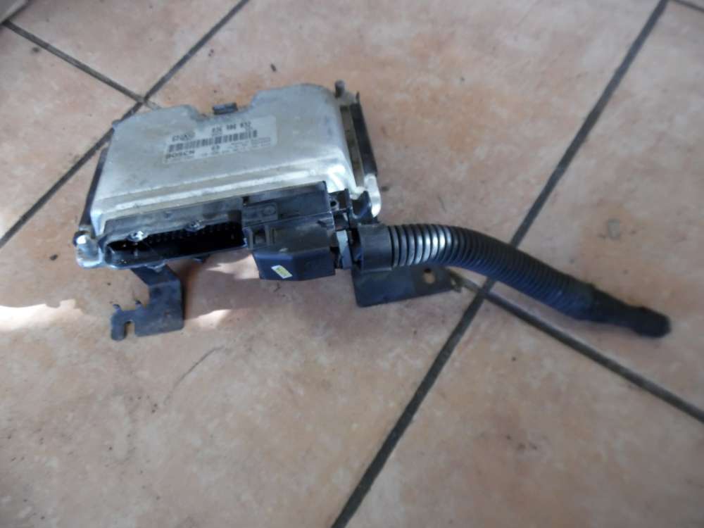 VW Golf IV Steuergerät 036906032 Bosch 0261206140