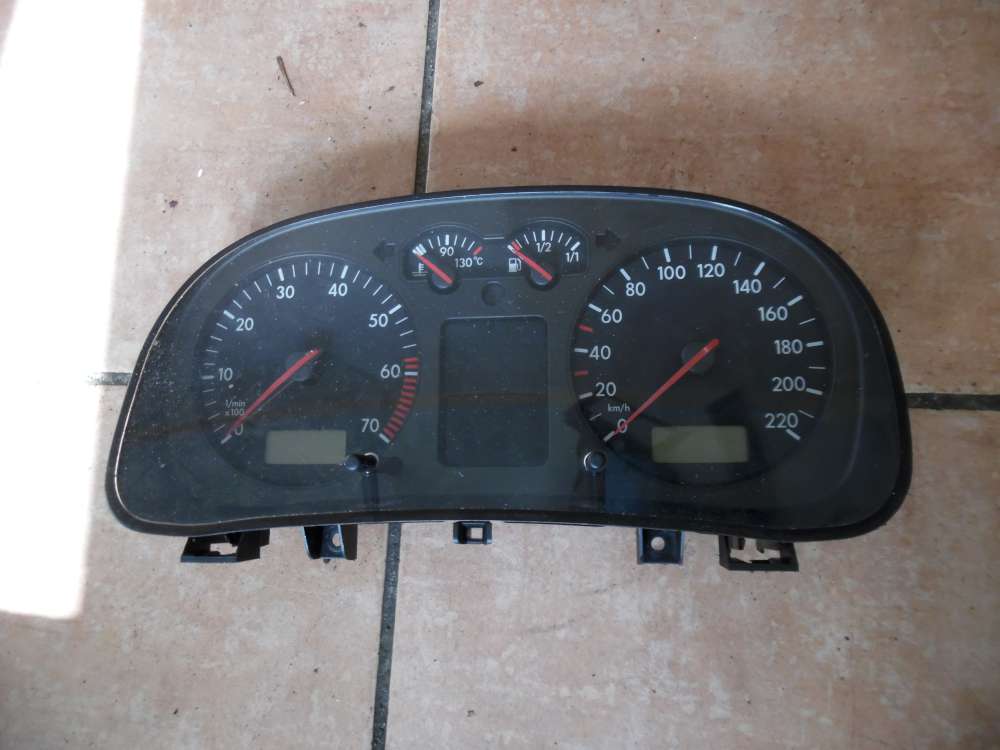 VW Golf IV 1J Kombiinstrument Tacho 166484KM 1J0920822