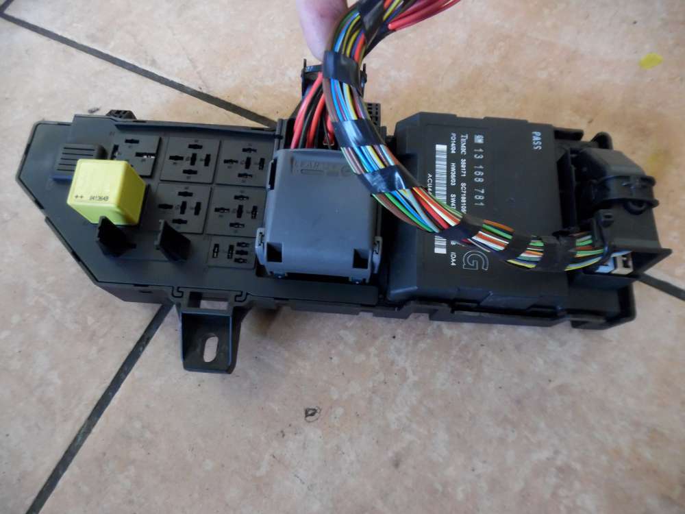 Opel Signum Vectra C Sicherungskasten Zentrallsteuerger?t 13181984 13168781