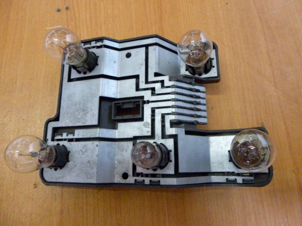Opel Astra F Lampenträger Hinten Rechts 394448