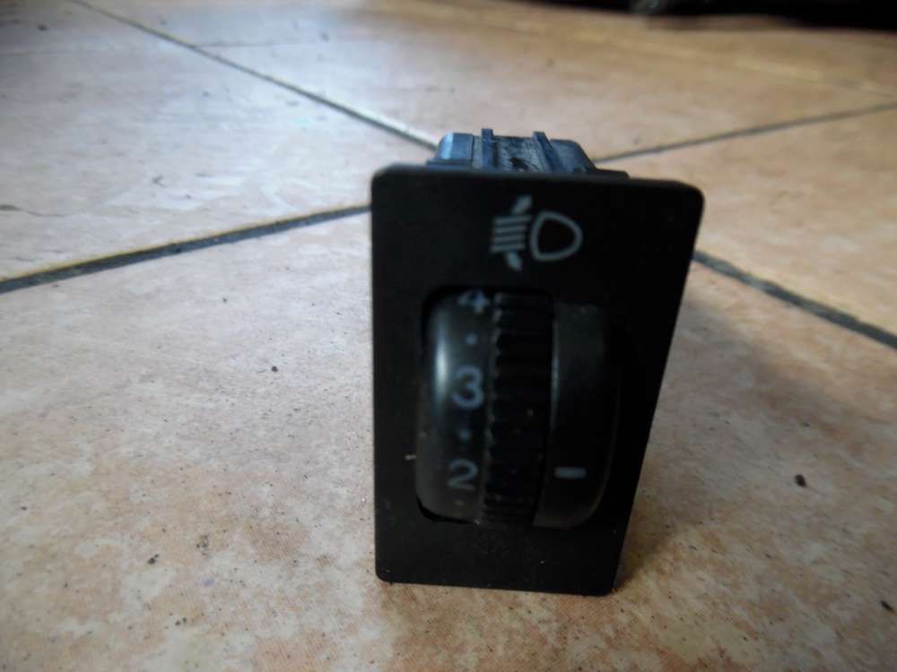 Toyota Corolla Verso Schalter Leuchtweitenregelung 84152-02021