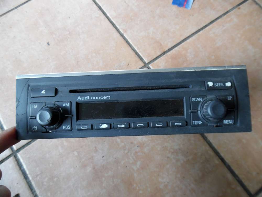 Audi A4 8E Radio CD-Player Autoradio 8E0035186