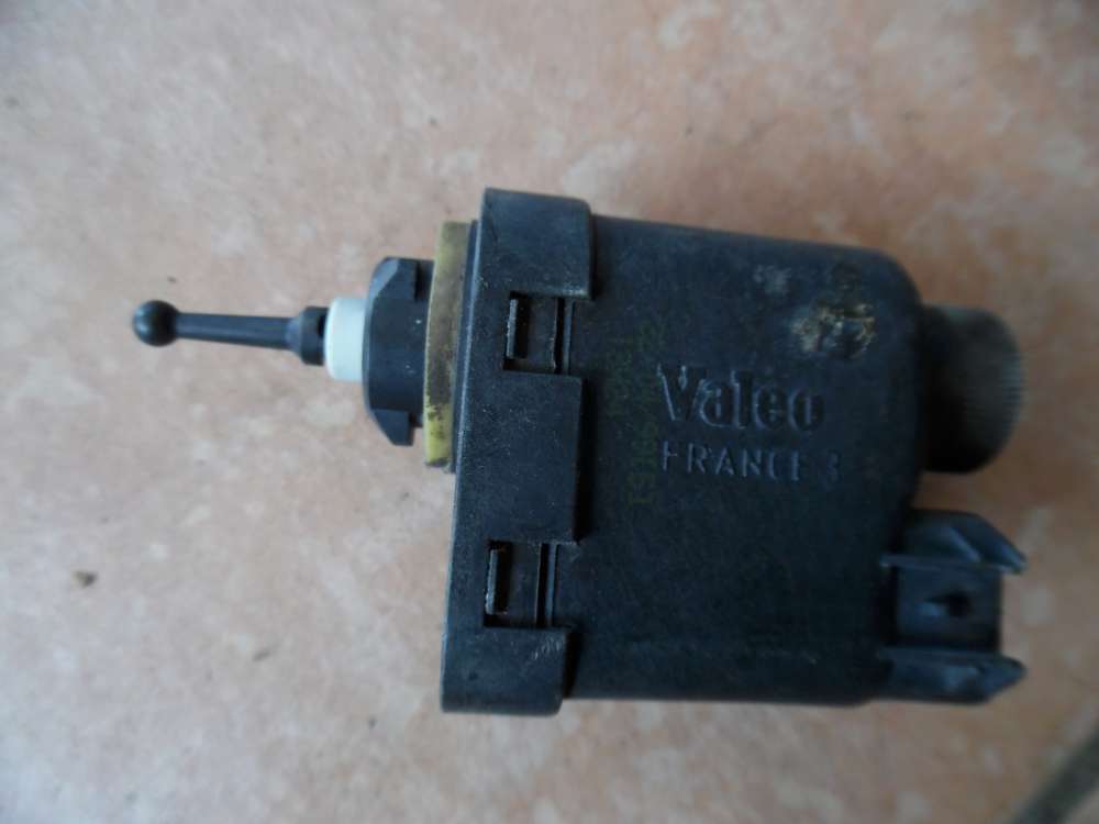 Opel Corsa B Stellmotor Scheinwerfer Rechts