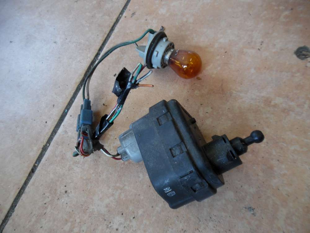 Daihatsu Cuore L7 Stellmotor LWR Scheinwerfer 37221-76661