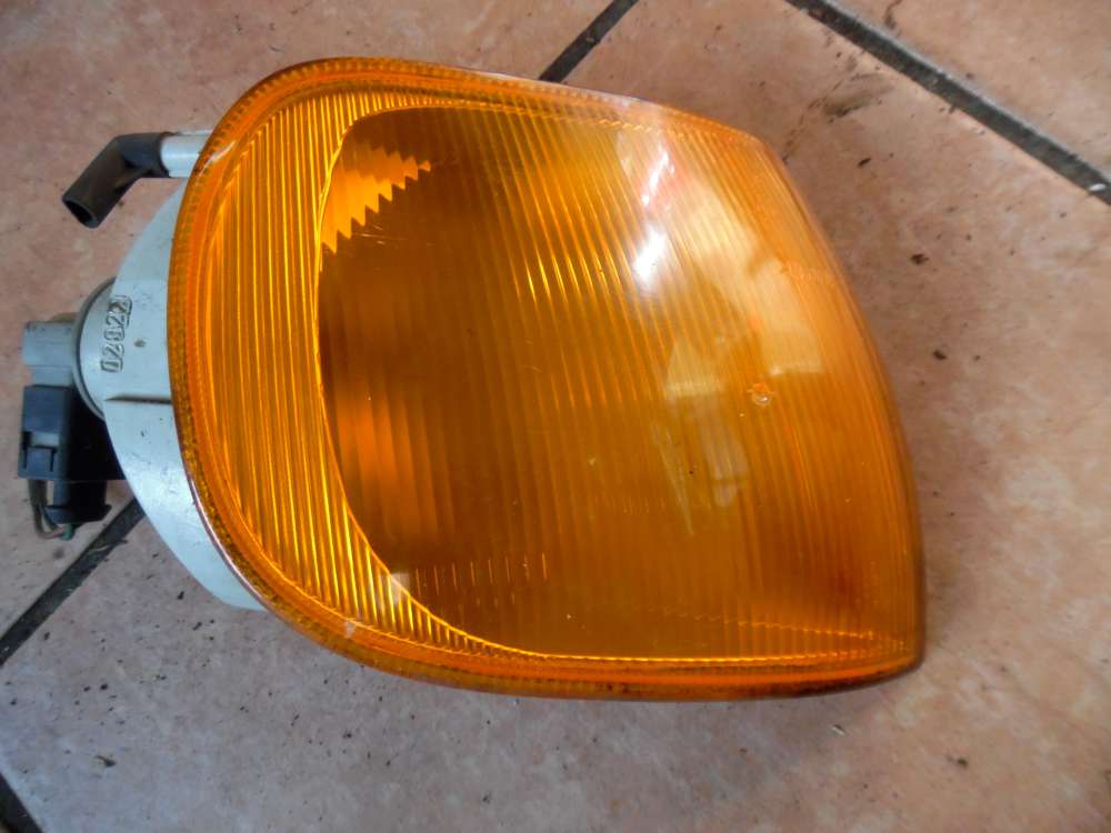 VW Polo 6N Blinker Vorne Rechts gelb 962832