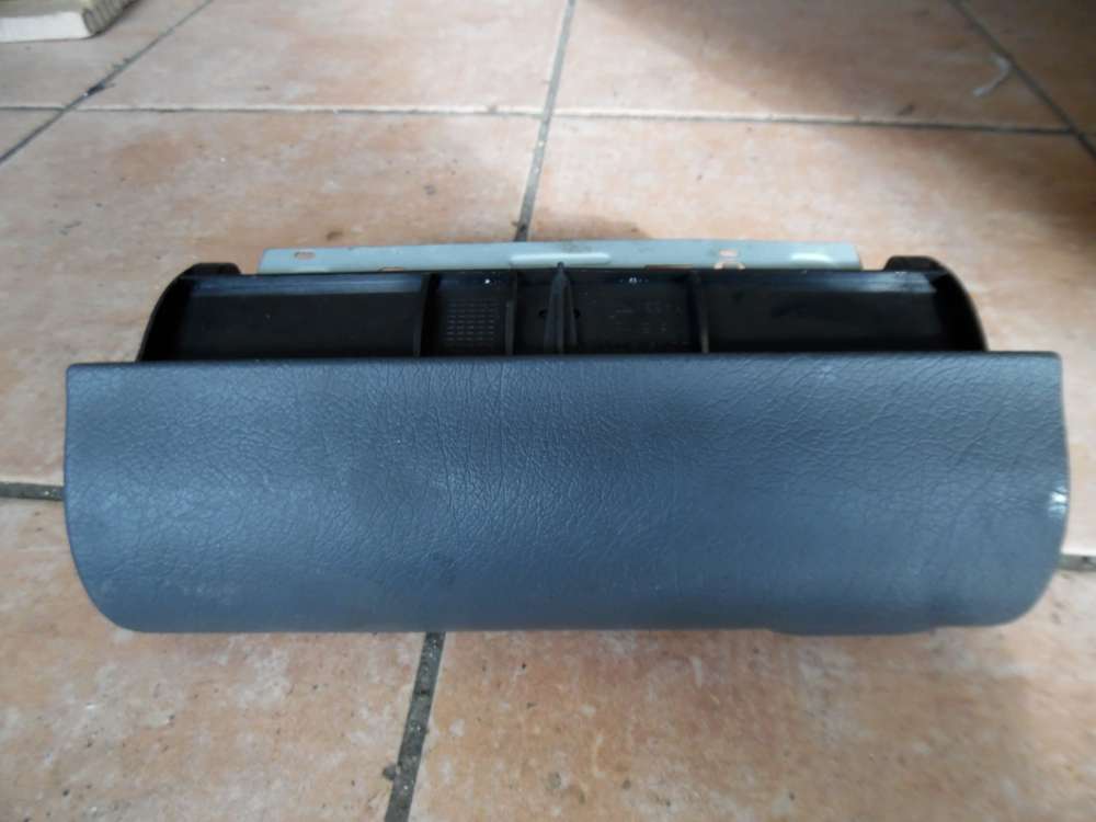 Lancia Zeta 220 Rahmen Autoradio 14744100