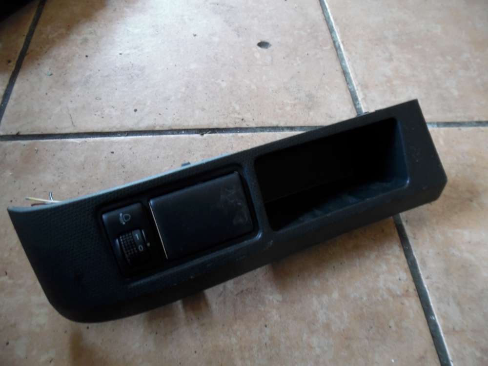 Nissan Micra K12 Schalter mit Abdeckung 68485K10121