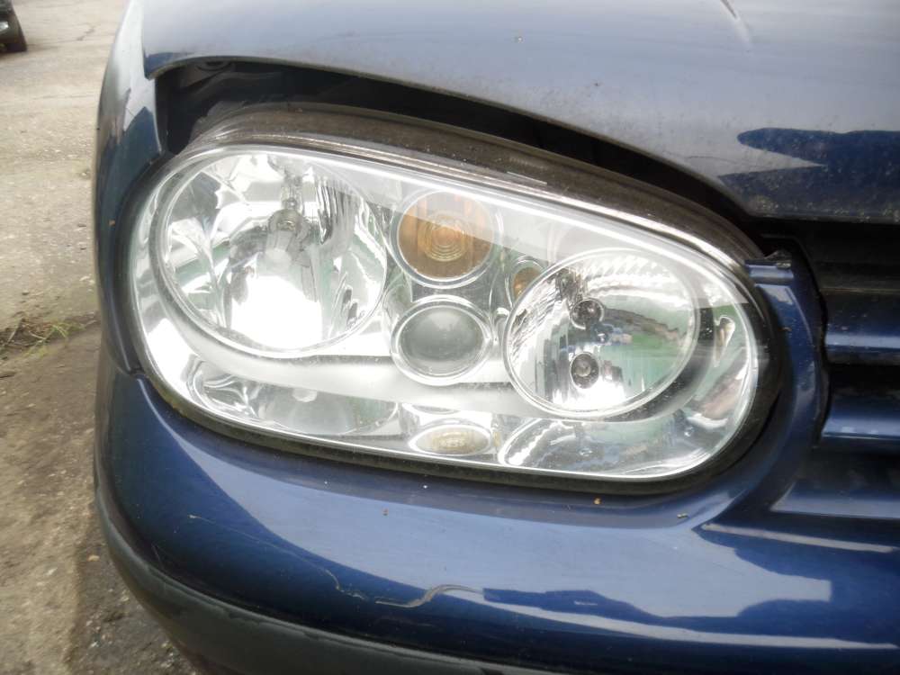 VW Golf IV Frontscheinwerfer Scheinwerfer Rechts