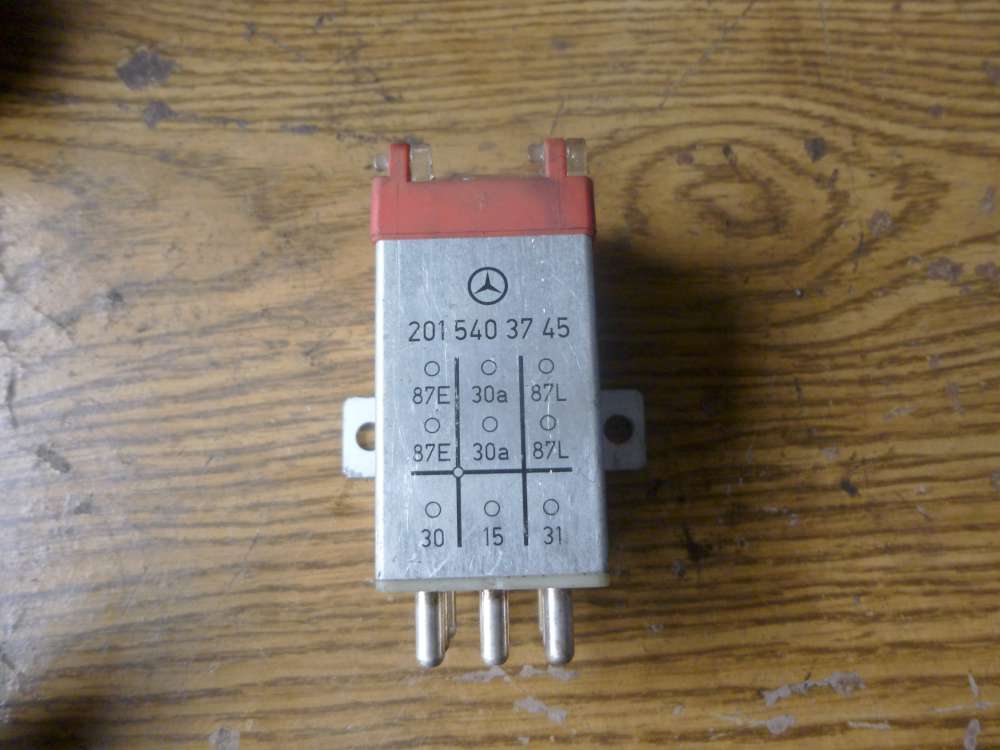 Überspannungsschutzrelais Mercedes-Benz W124  Relais 897236000