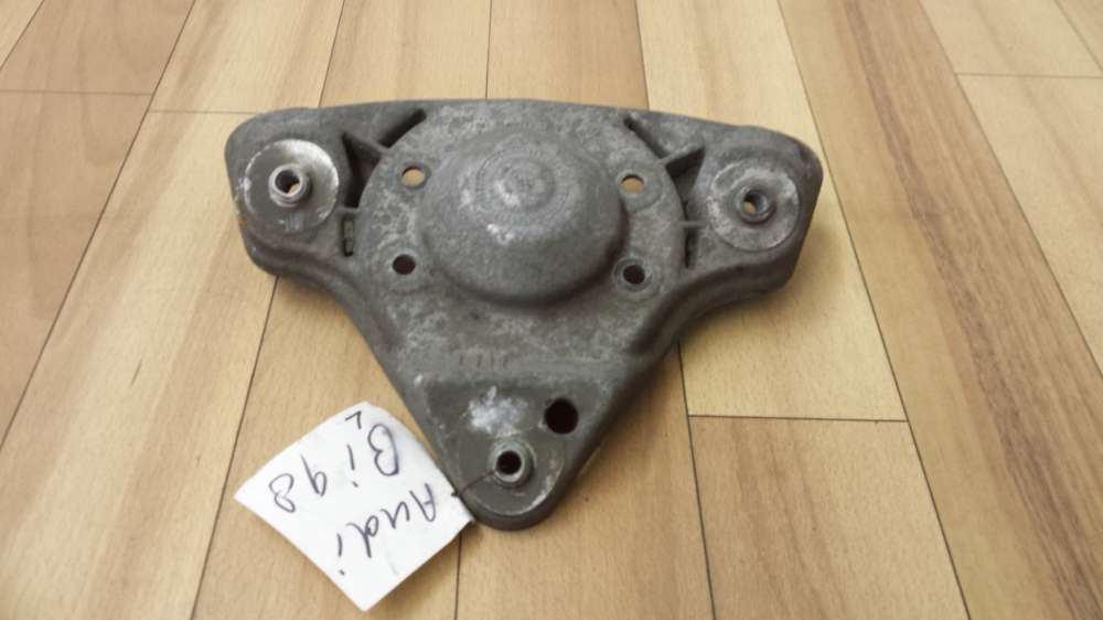 Audi A4 Federbein Lagerbock Links 8D0412383E