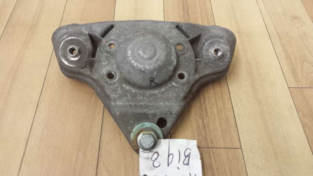 Audi A4 Bj98 Federbein Lagerbock rechts 8D0412383E