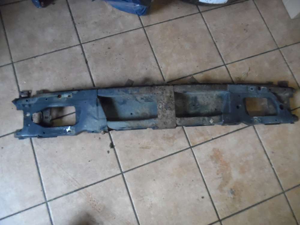 VW Golf III Träger Stoßfängerhalter Vorne 1H0805519