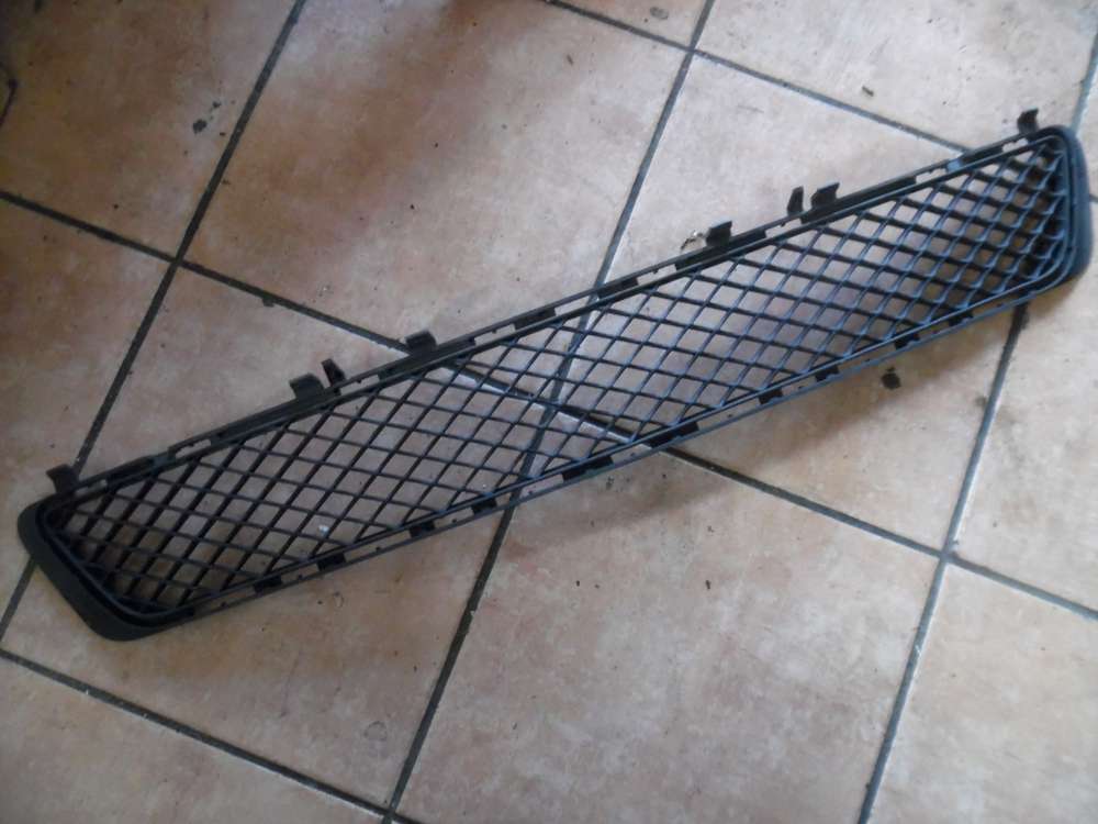 Mercedes-Benz E-Klasse W212 Lufteinlassgitter Stoßfänger 2128850523