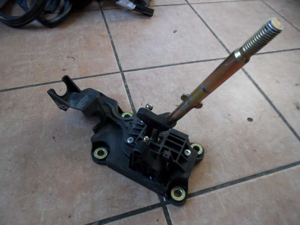 Ford Focus Schaltbetätigung Schalthabel XS4R-7K387