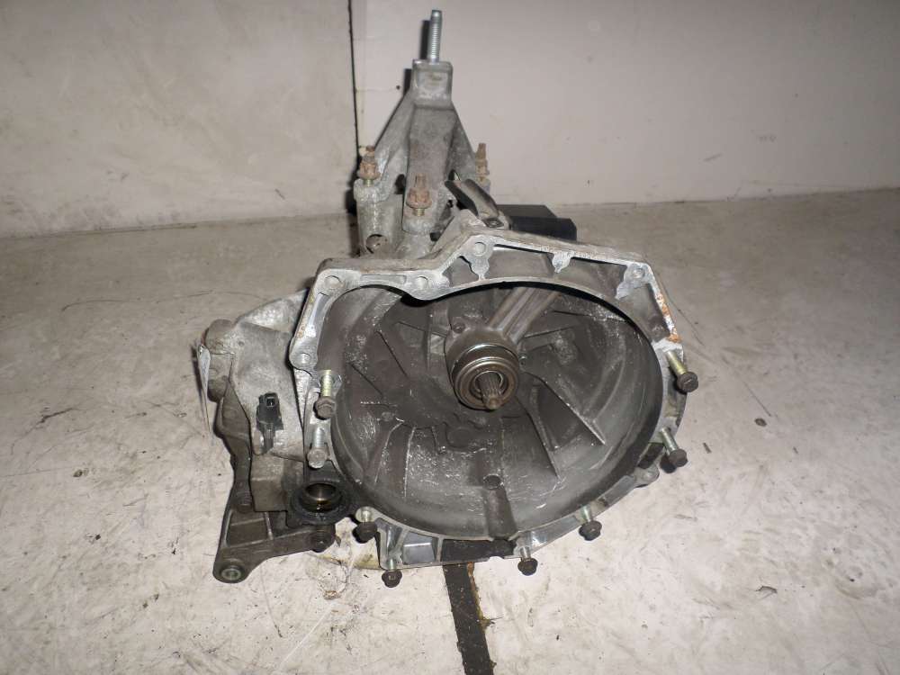 Ford Focus I 1,8 Getriebe Schaltgetriebe 5-gang 98WT7F096BB