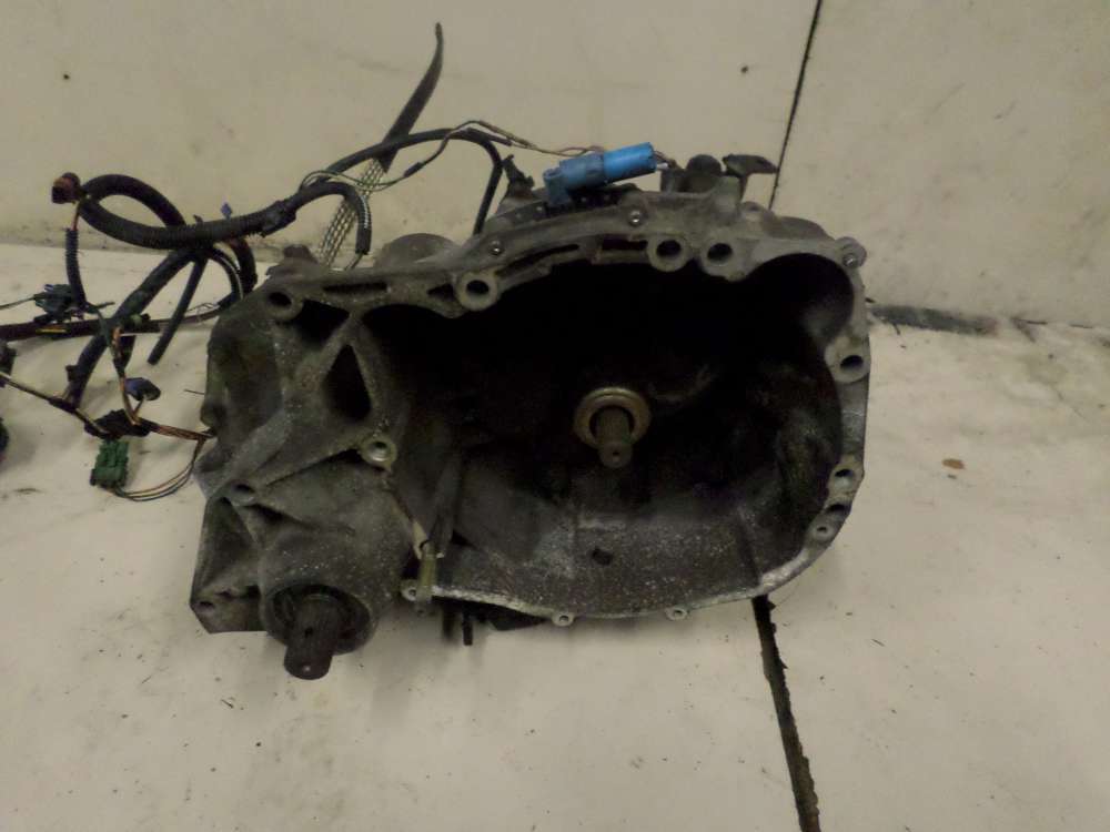 Renault Twingo I C06 1,2L Getriebe Schaltgetriebe JB1132 7701667379