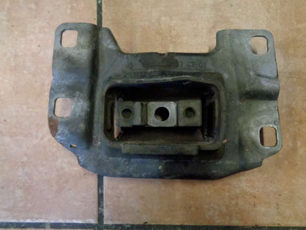 Ford Focus AD3 Bj:08 Getriebehalterung Getriebe 3M517M121AE
