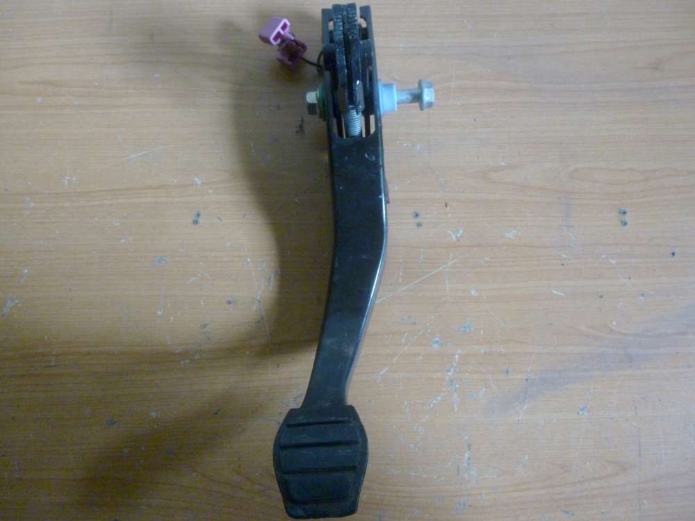 Renault Twingo I Bj.2000 Kupplungspedal 7700670621-7700785981