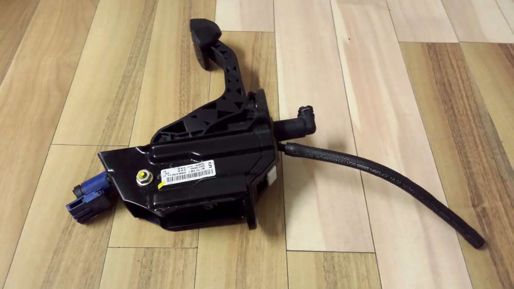 VW / Audi / Seat / Skoda Kupplungspedal Pedalwerk Kupplung 6Q1721059F