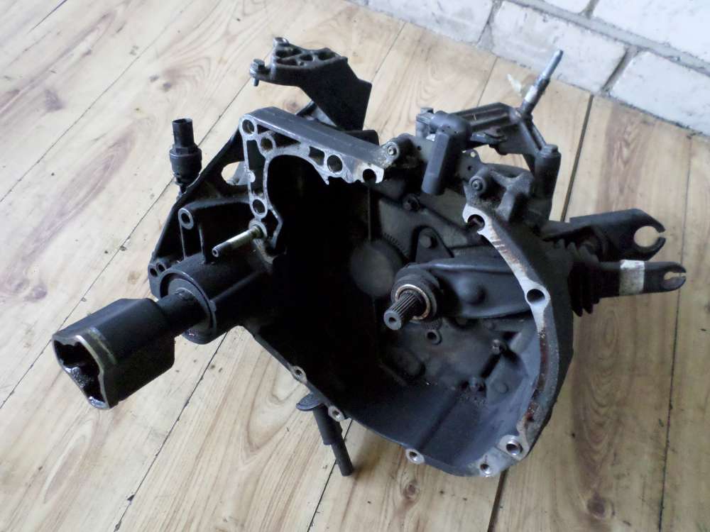 Renault Kangoo KC0 Getriebe Schaltgetriebe 5-Gang 110,000 KM 7700434671